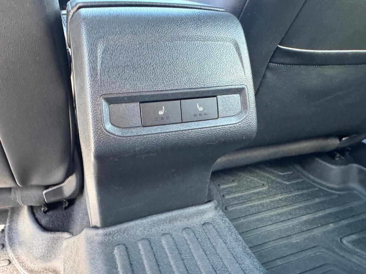 Volkswagen Jetta R-Line Auto w/SULEV 2020
