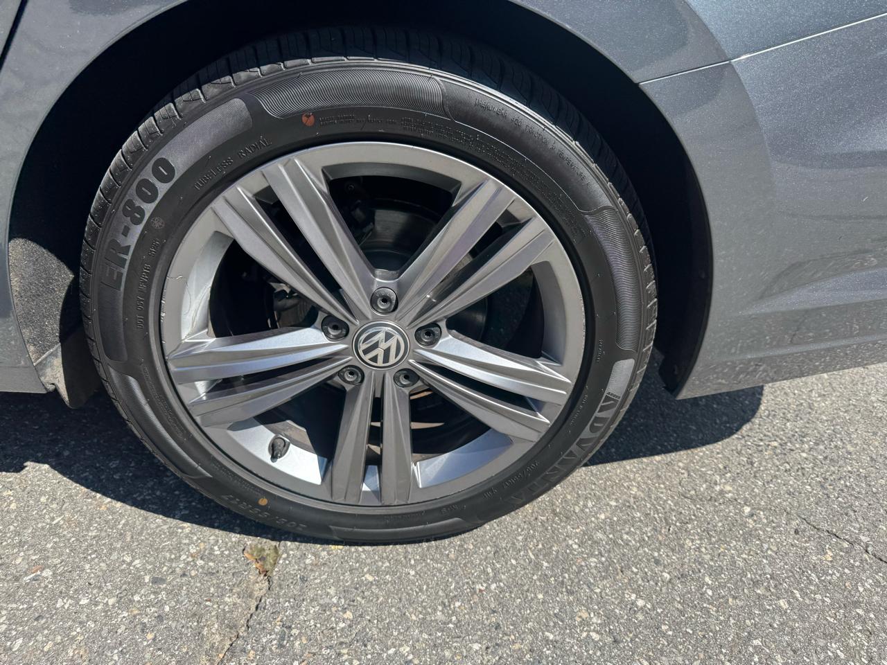 Volkswagen Jetta R-Line Auto w/SULEV 2020