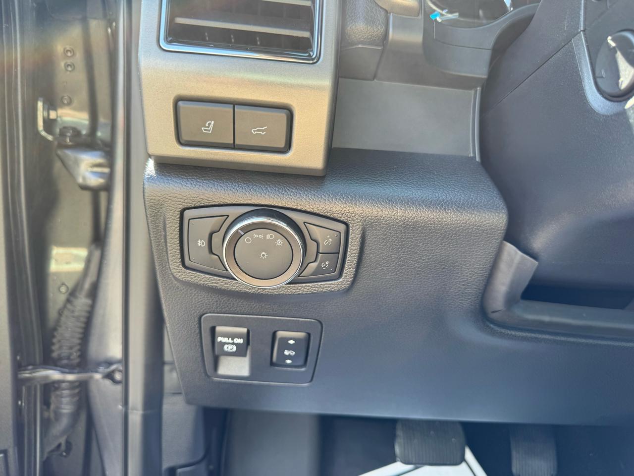 Ford Expedition XLT FX4 Off-Road 4WD 2018