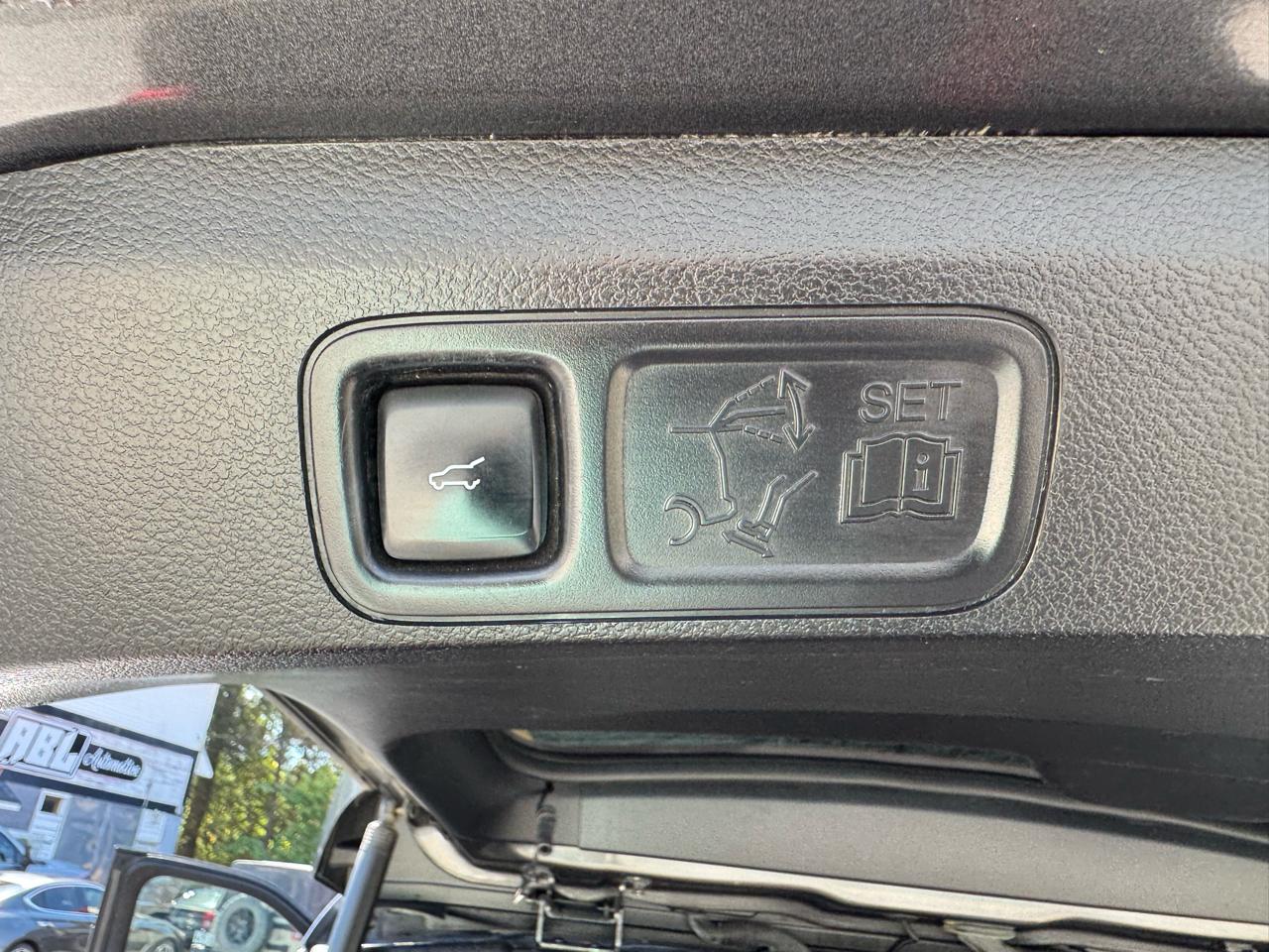 Ford Expedition XLT FX4 Off-Road 4WD 2018