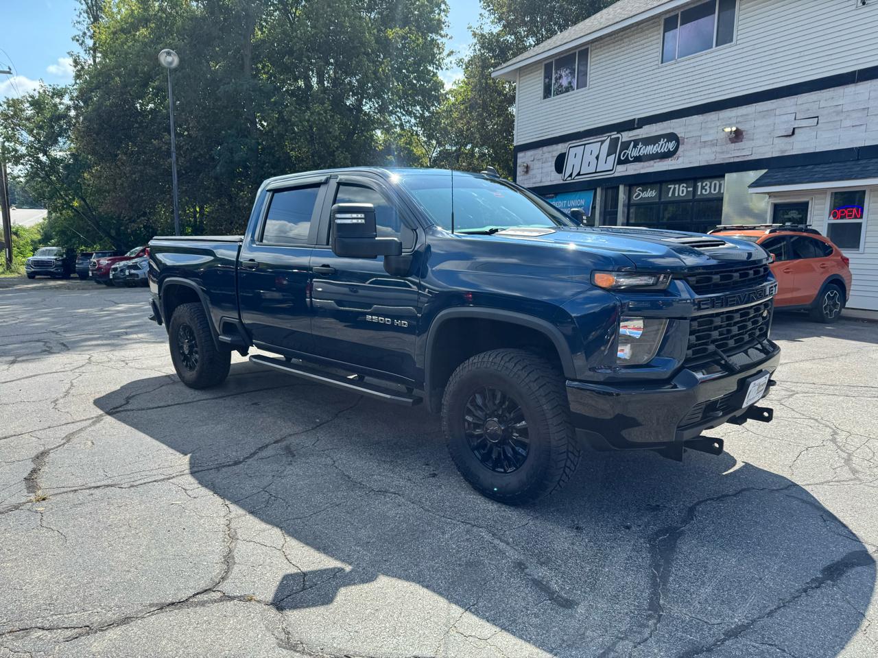 Chevrolet Silverado 2500HD 4WD Crew Cab 159" Custom 2020