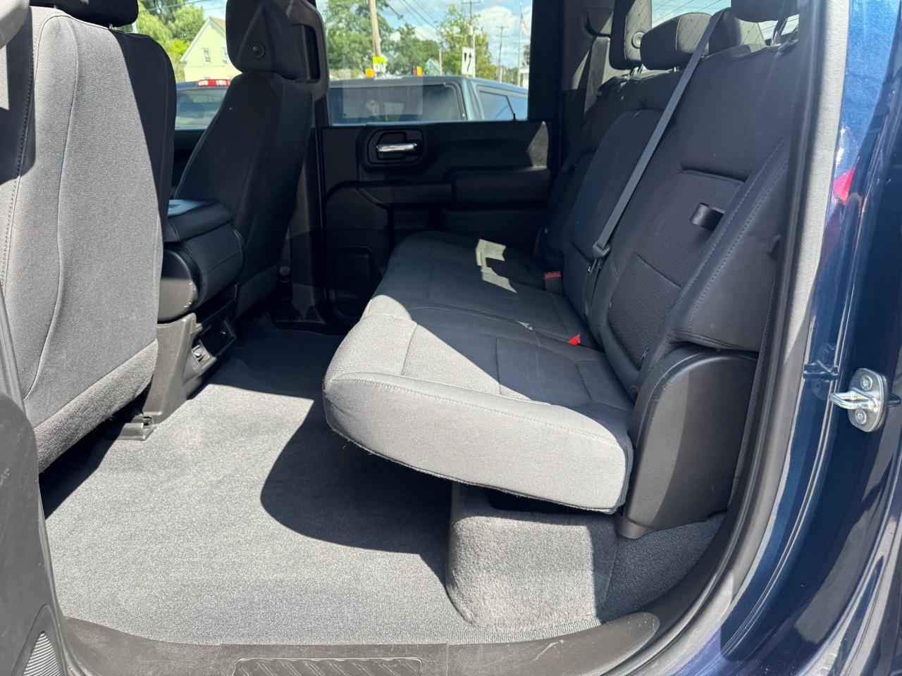 Chevrolet Silverado 2500HD 4WD Crew Cab 159" Custom 2020