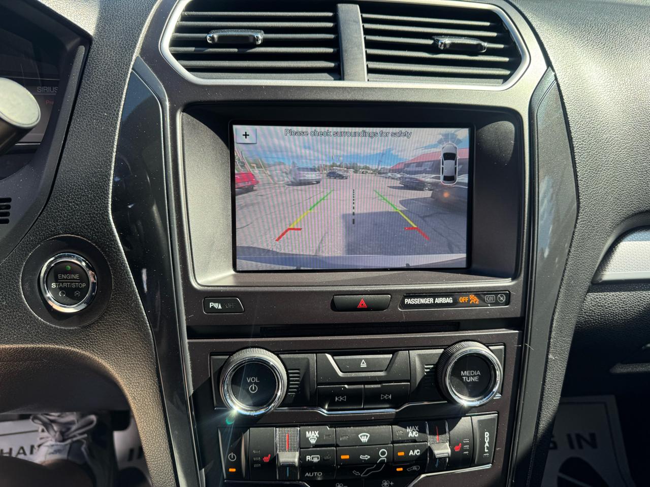 Ford Explorer XLT 4WD 2017