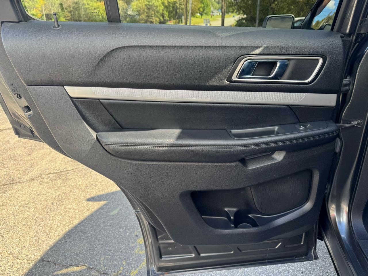 Ford Explorer XLT 4WD 2017