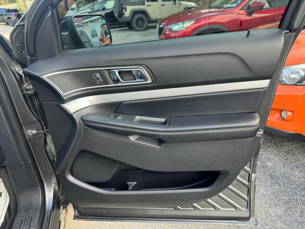 Ford Explorer XLT 4WD 2017