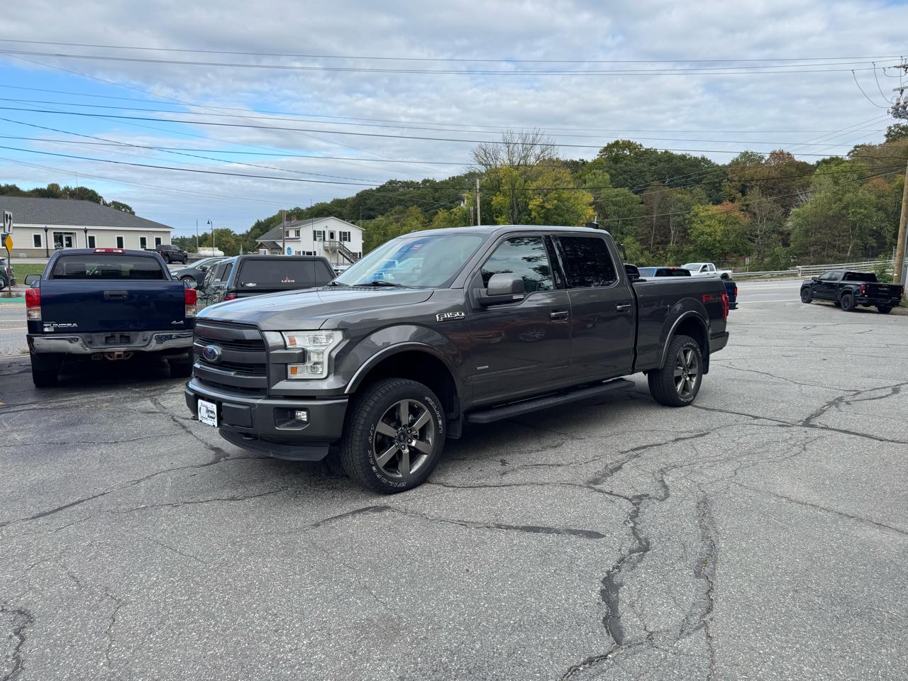 Ford F-150 4WD SuperCrew 145" Lariat 2016