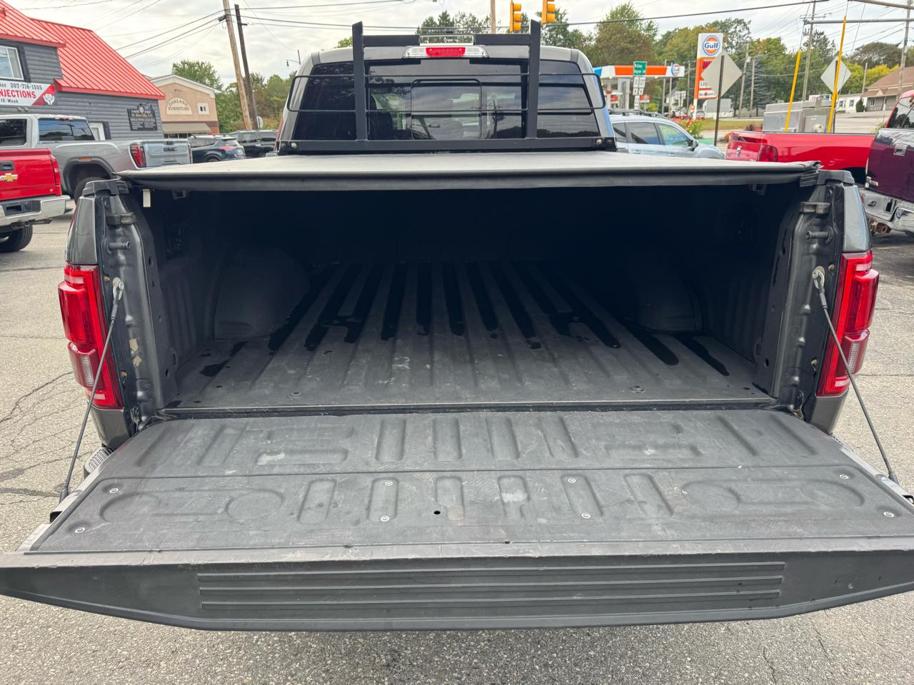 Ford F-150 4WD SuperCrew 145" Lariat 2016