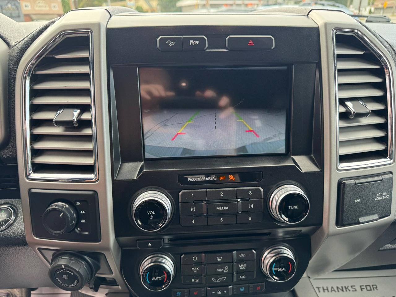 Ford F-150 4WD SuperCrew 145" Lariat 2016