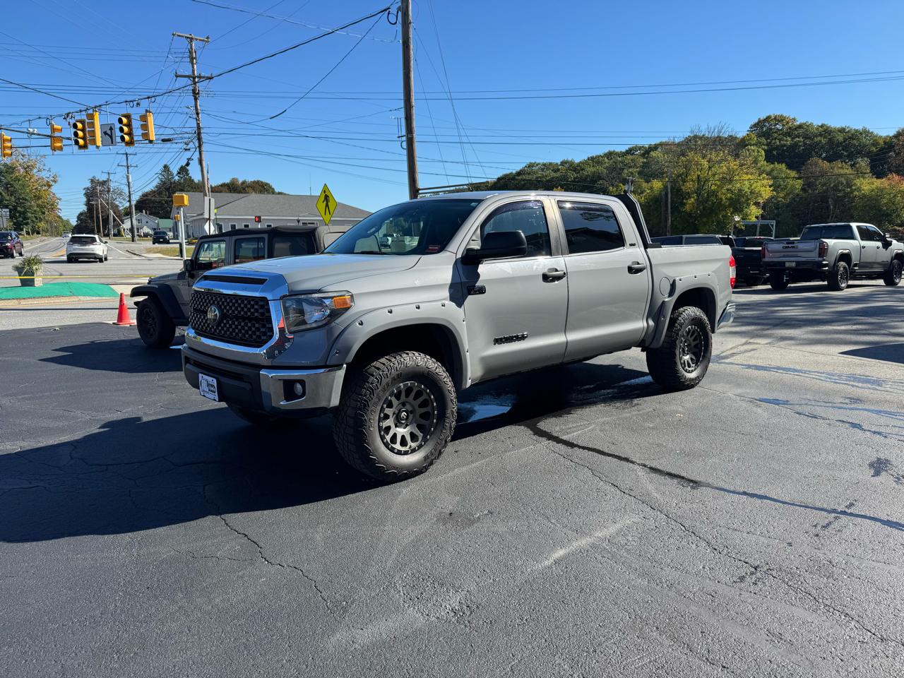 Toyota Tundra 4WD SR5 CrewMax 5.5' Bed 5.7L (Natl) 2020