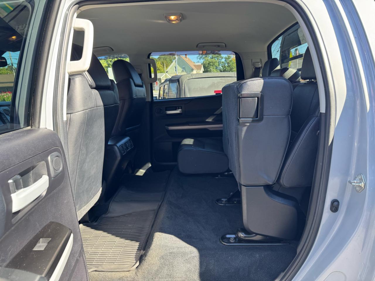 Toyota Tundra 4WD SR5 CrewMax 5.5' Bed 5.7L (Natl) 2020