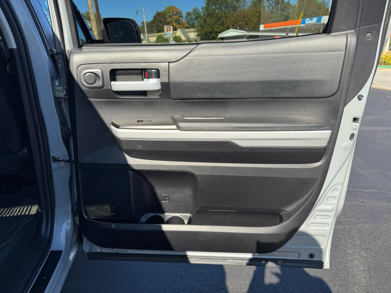 Toyota Tundra 4WD SR5 CrewMax 5.5' Bed 5.7L (Natl) 2020