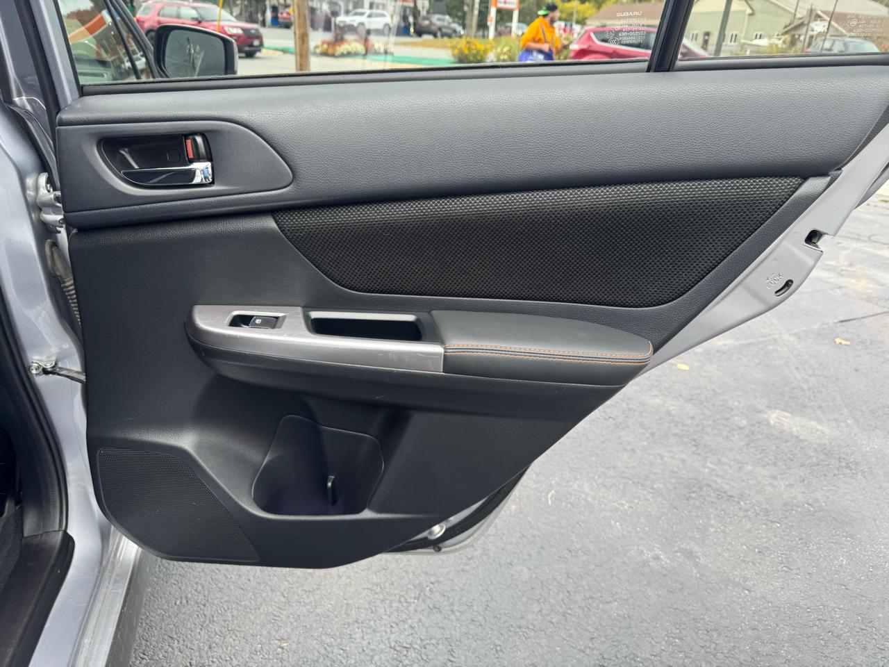Subaru Crosstrek 5dr CVT 2.0i Premium 2016