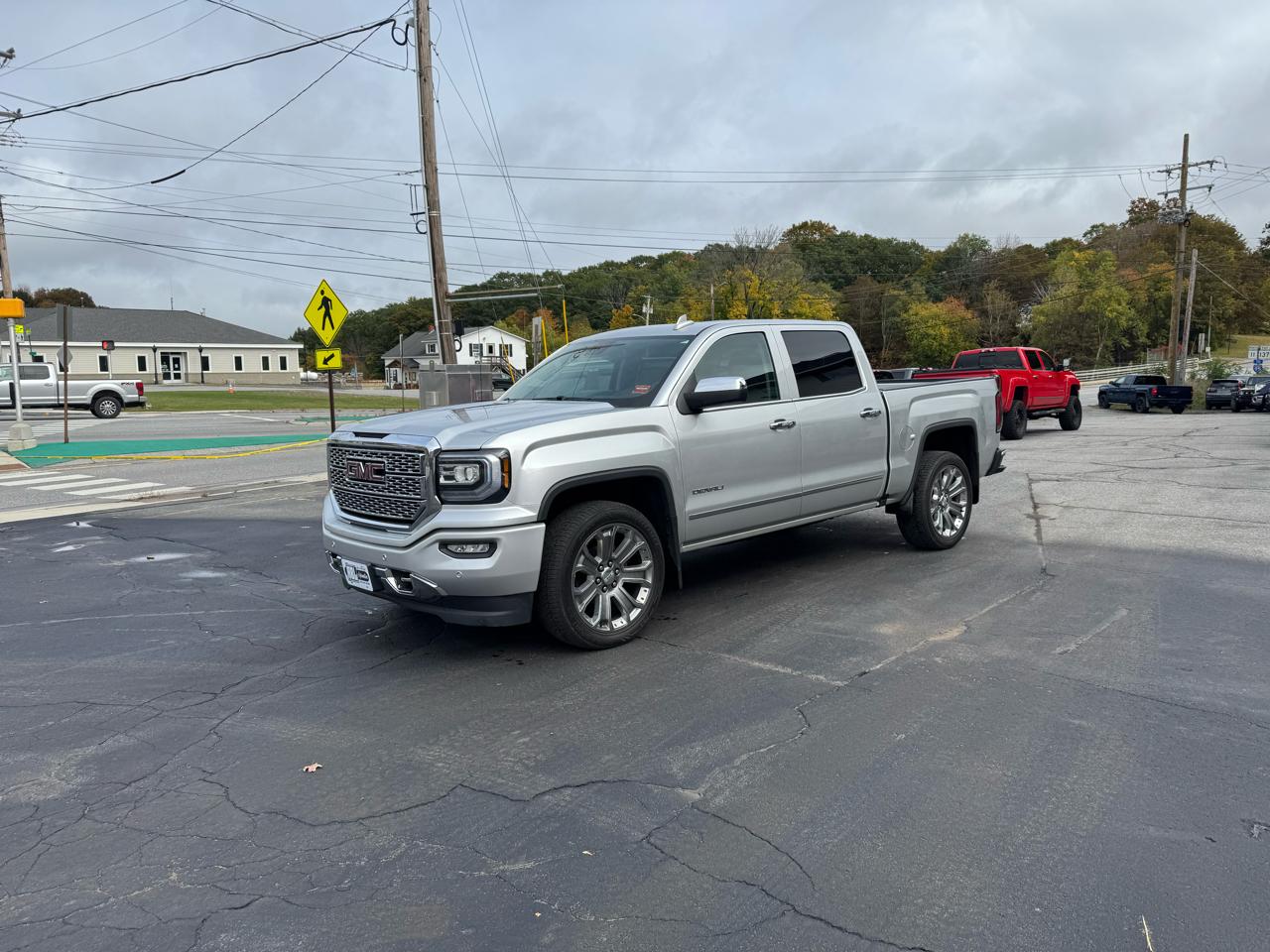 GMC Sierra 1500 4WD Crew Cab 143.5" Denali 2018