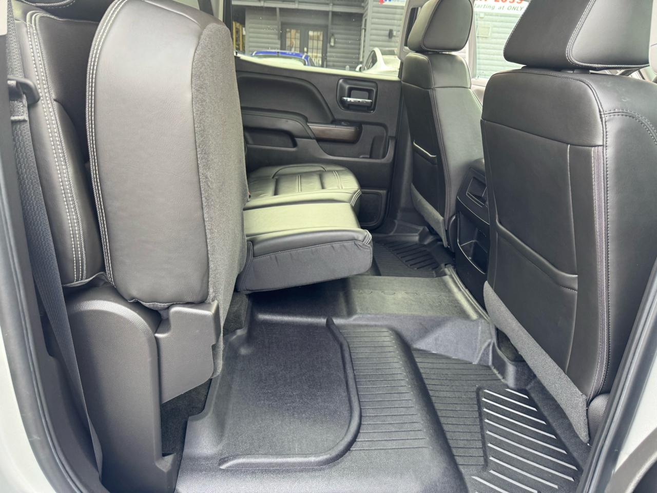 GMC Sierra 1500 4WD Crew Cab 143.5" Denali 2018