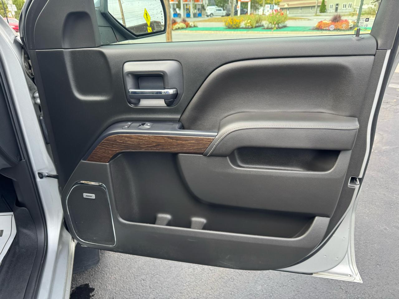 GMC Sierra 1500 4WD Crew Cab 143.5" Denali 2018
