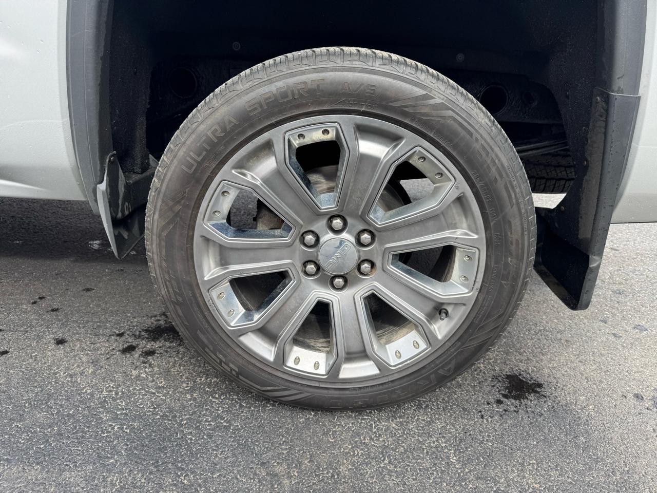 GMC Sierra 1500 4WD Crew Cab 143.5" Denali 2018