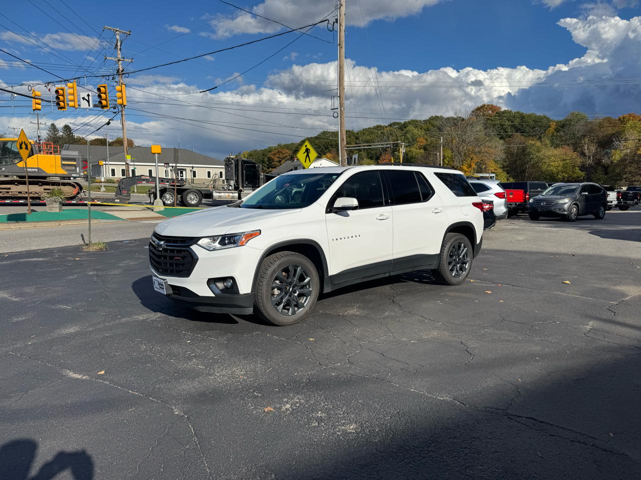 Chevrolet Traverse photo 2