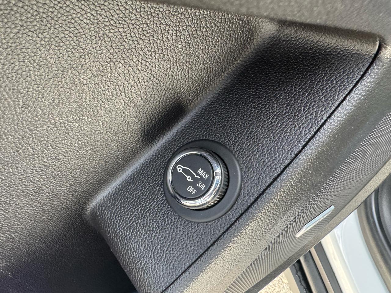 Chevrolet Traverse photo 8