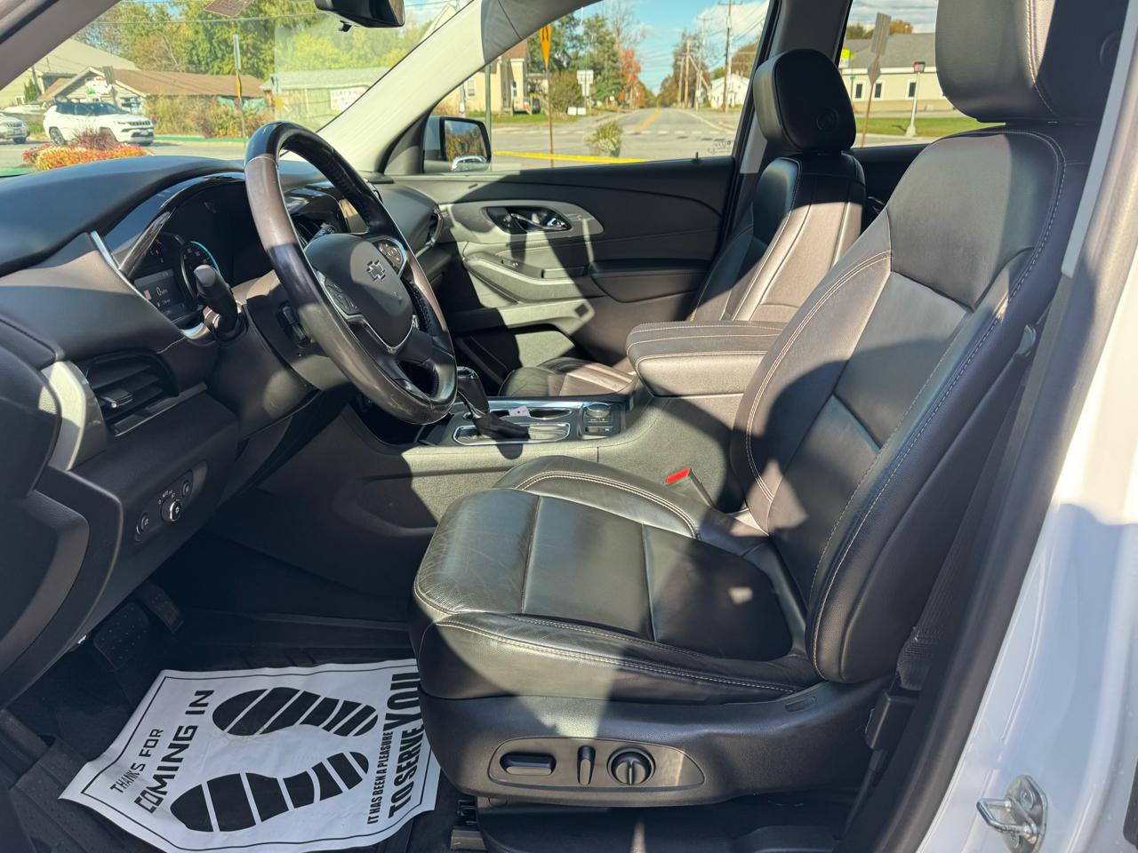 Chevrolet Traverse photo 10