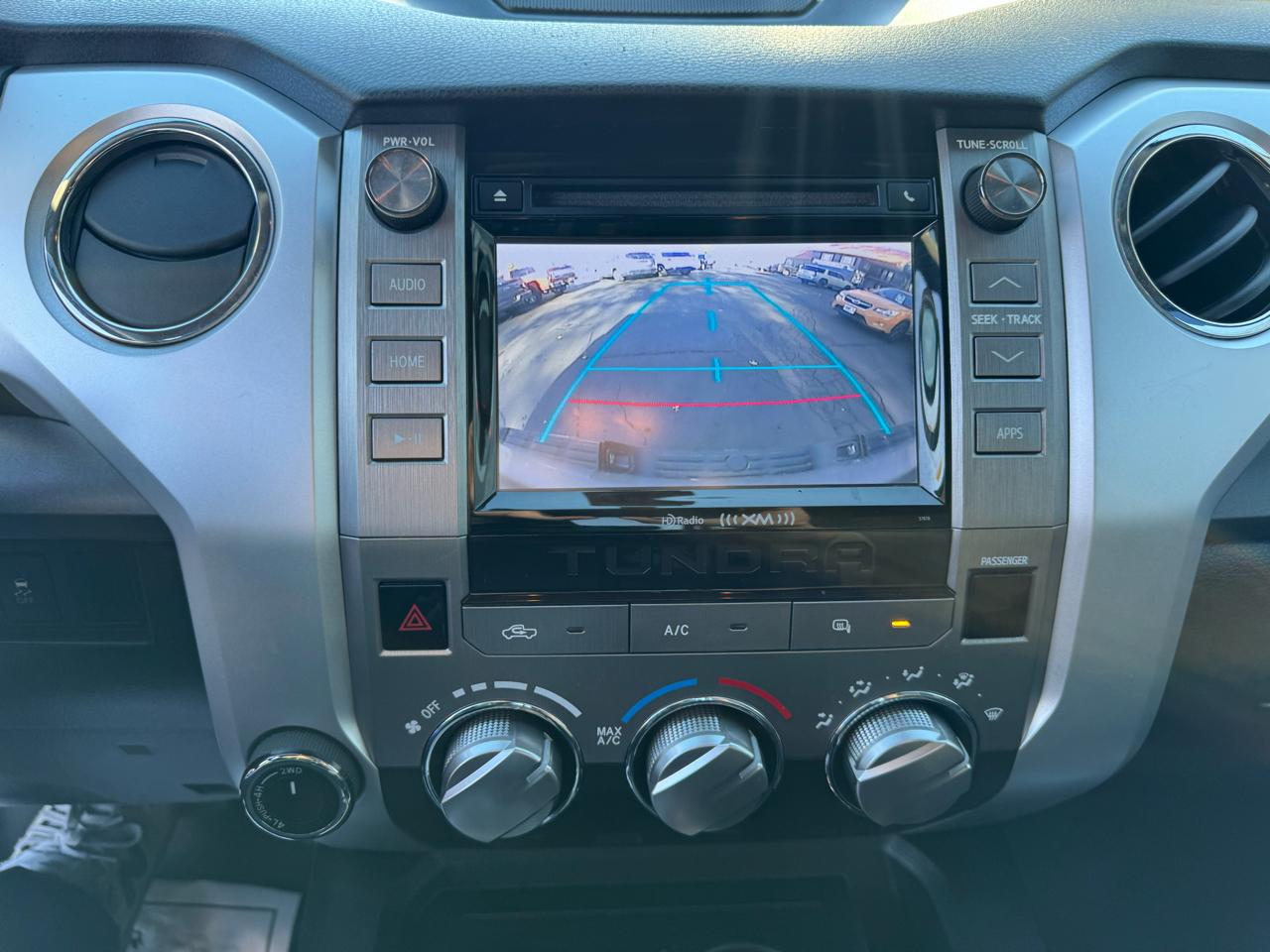Toyota Tundra 4WD Truck Double Cab 4.6L V8 6-Spd AT SR5 (Natl) 2015