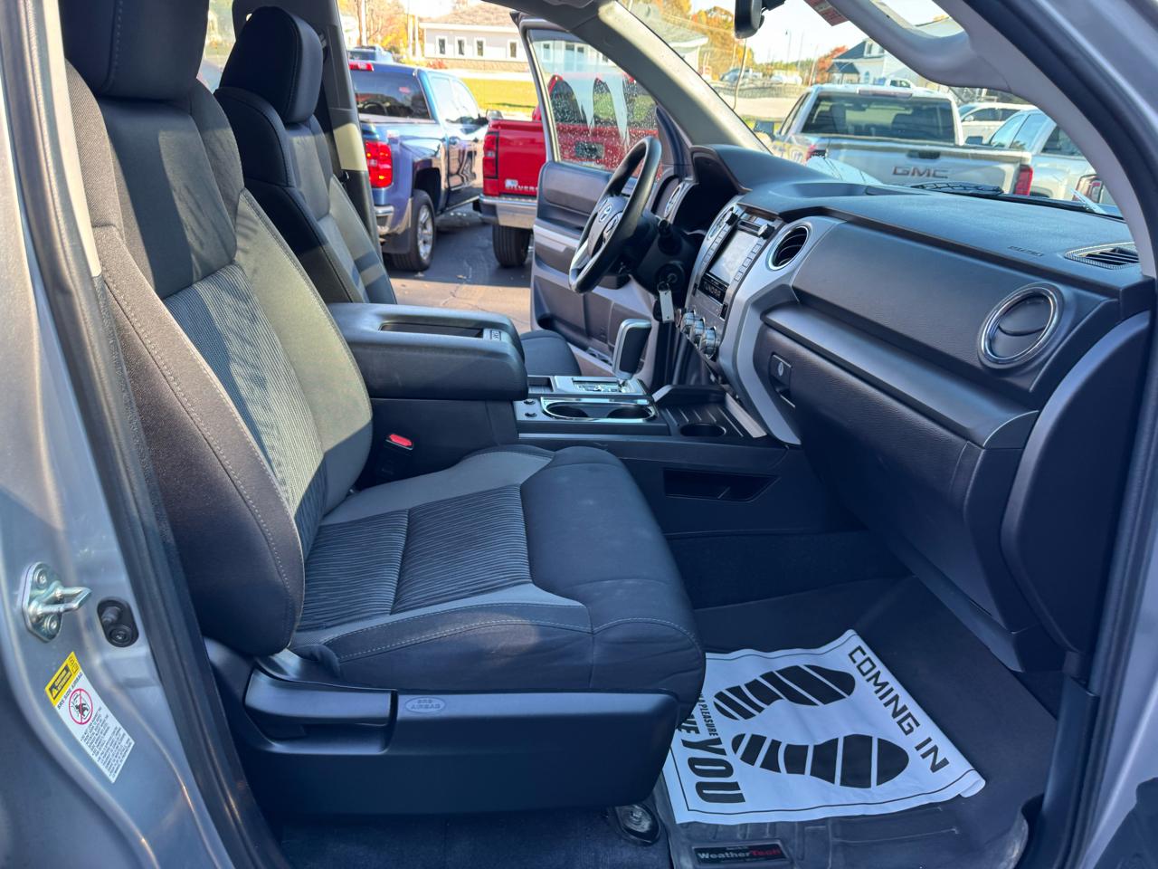 Toyota Tundra 4WD Truck Double Cab 4.6L V8 6-Spd AT SR5 (Natl) 2015