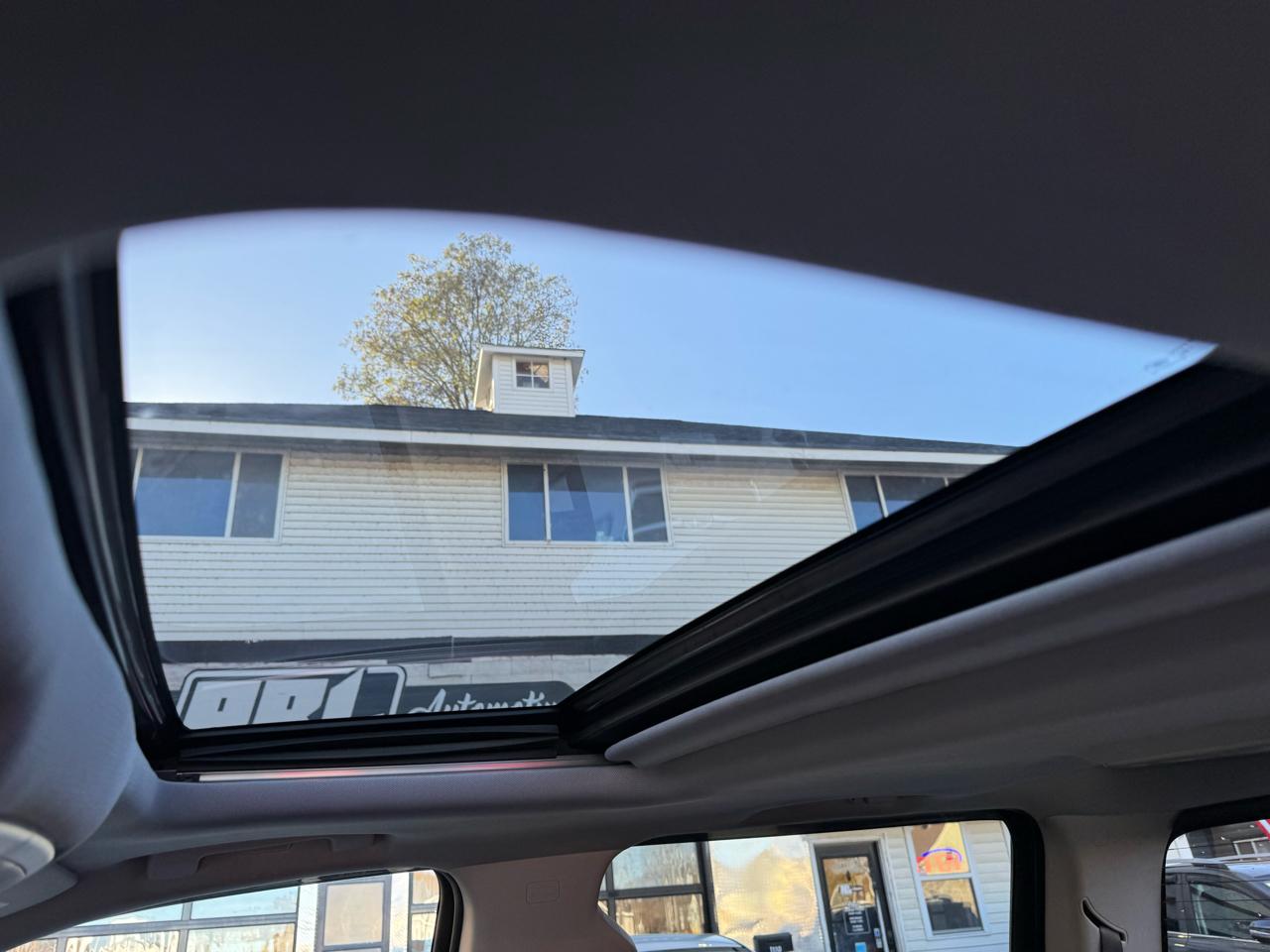 GMC Sierra 1500 4WD Crew Cab 143.5" Denali 2018