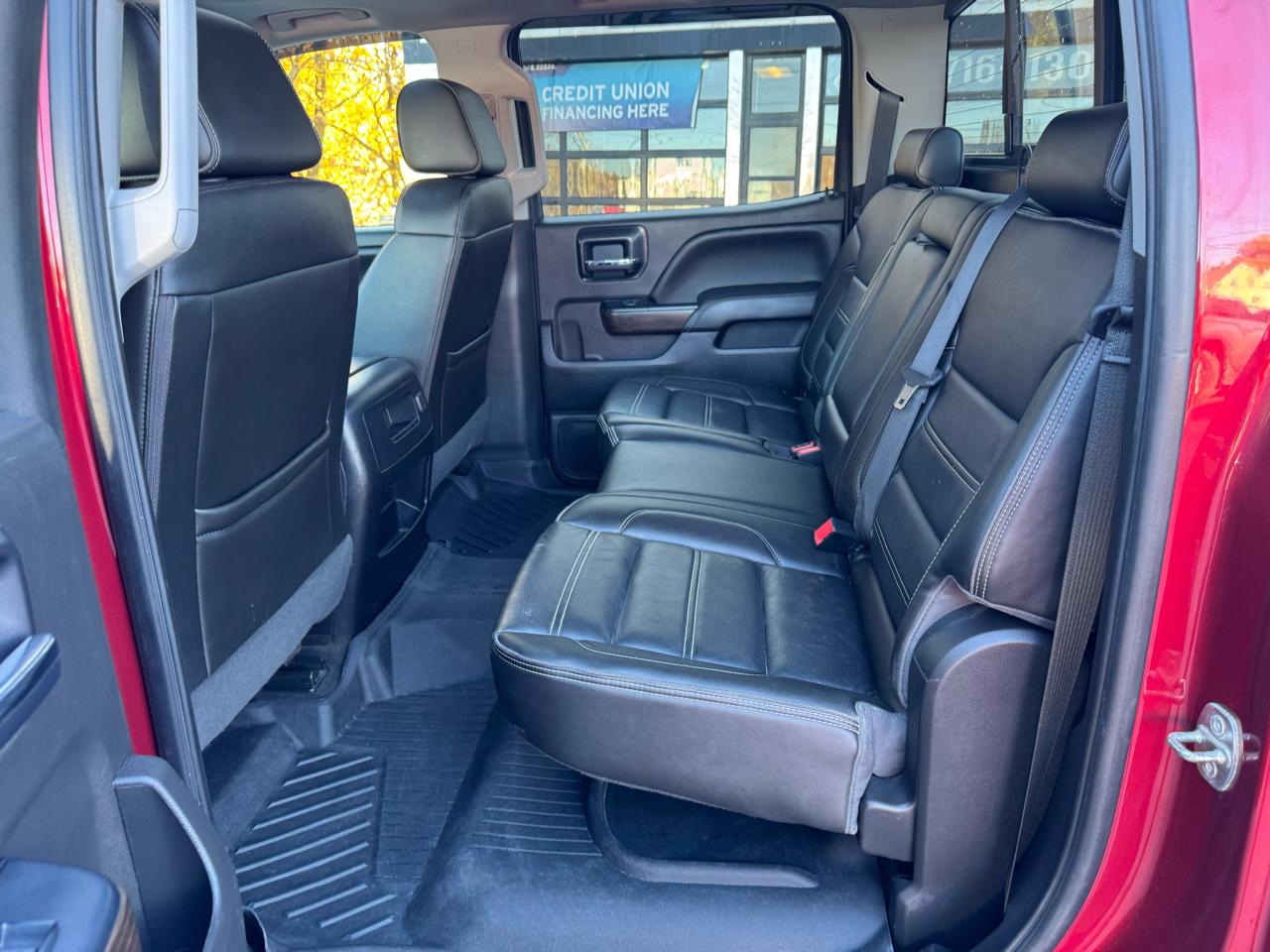 GMC Sierra 1500 4WD Crew Cab 143.5" Denali 2018
