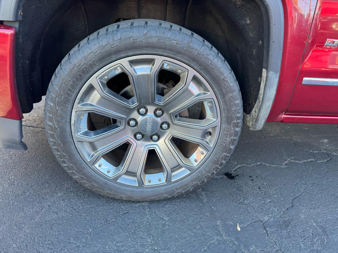 GMC Sierra 1500 4WD Crew Cab 143.5" Denali 2018