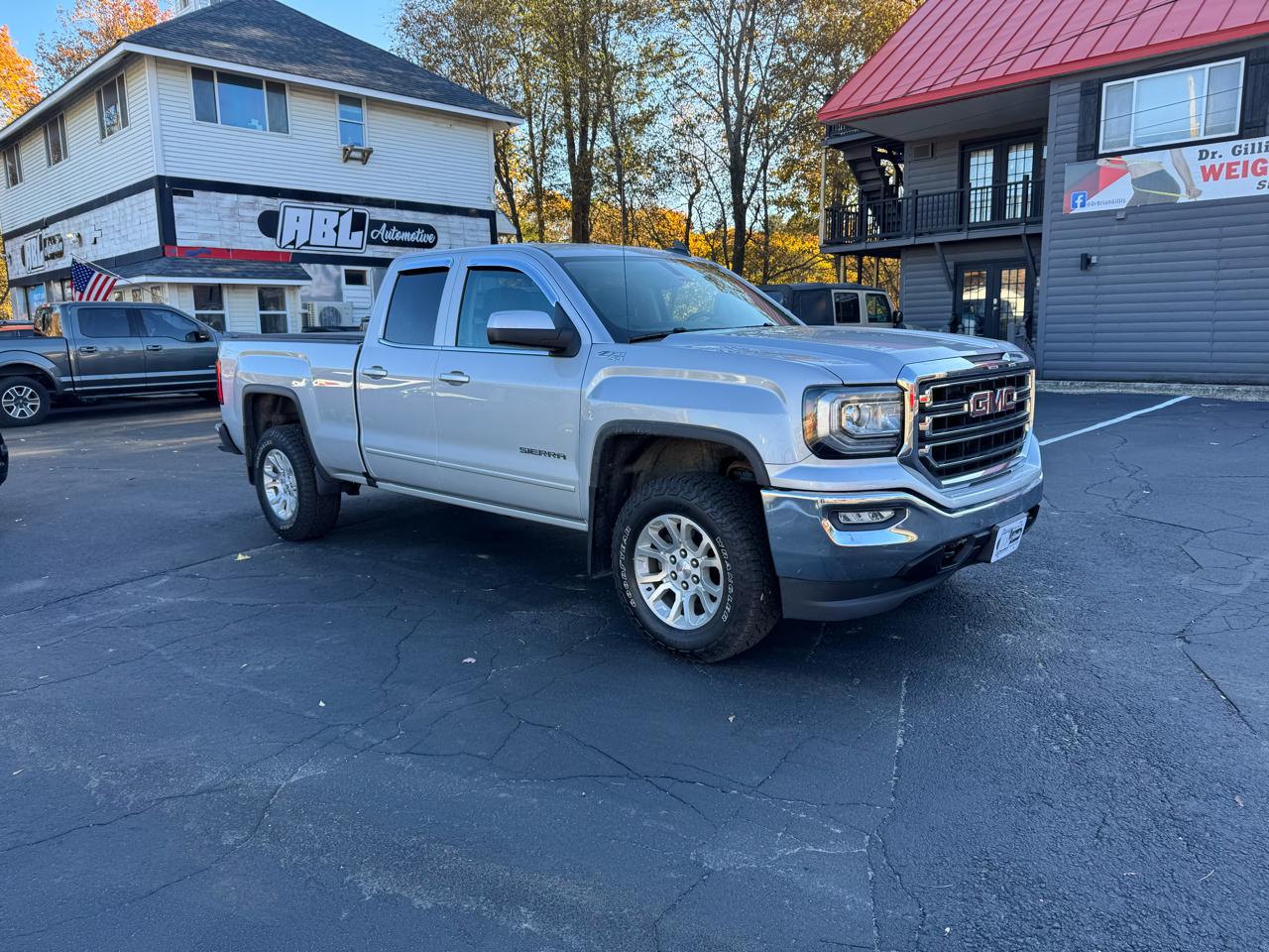 GMC Sierra 1500 4WD Double Cab 143.5" SLE 2018
