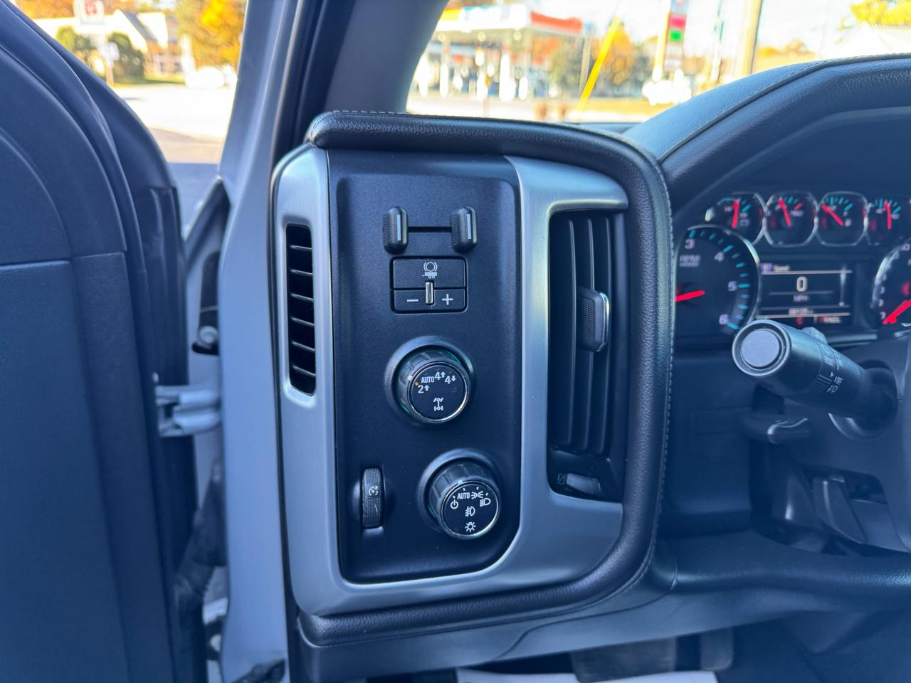 GMC Sierra 1500 4WD Double Cab 143.5" SLE 2018