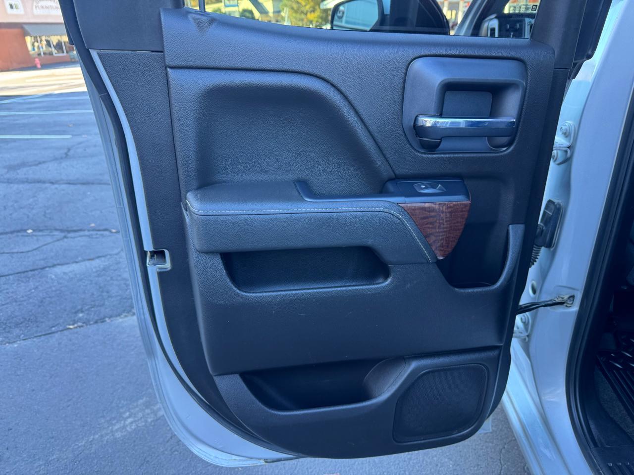 GMC Sierra 1500 4WD Double Cab 143.5" SLE 2018