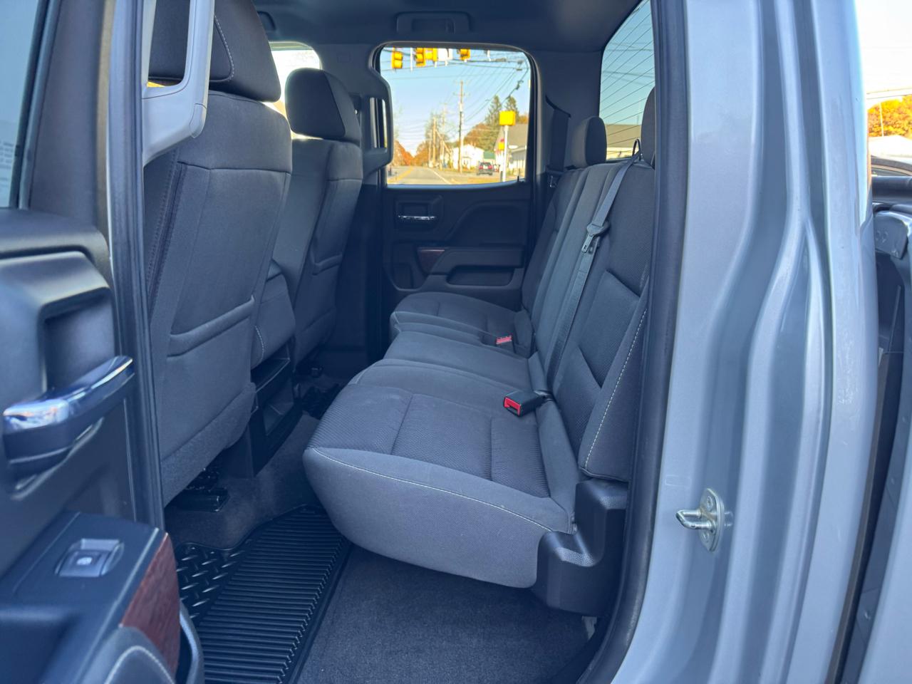 GMC Sierra 1500 4WD Double Cab 143.5" SLE 2018