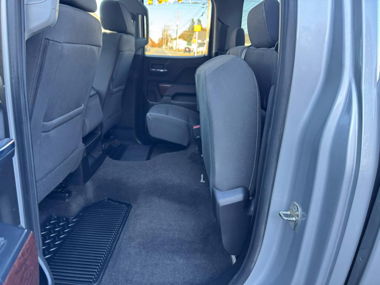 GMC Sierra 1500 4WD Double Cab 143.5" SLE 2018