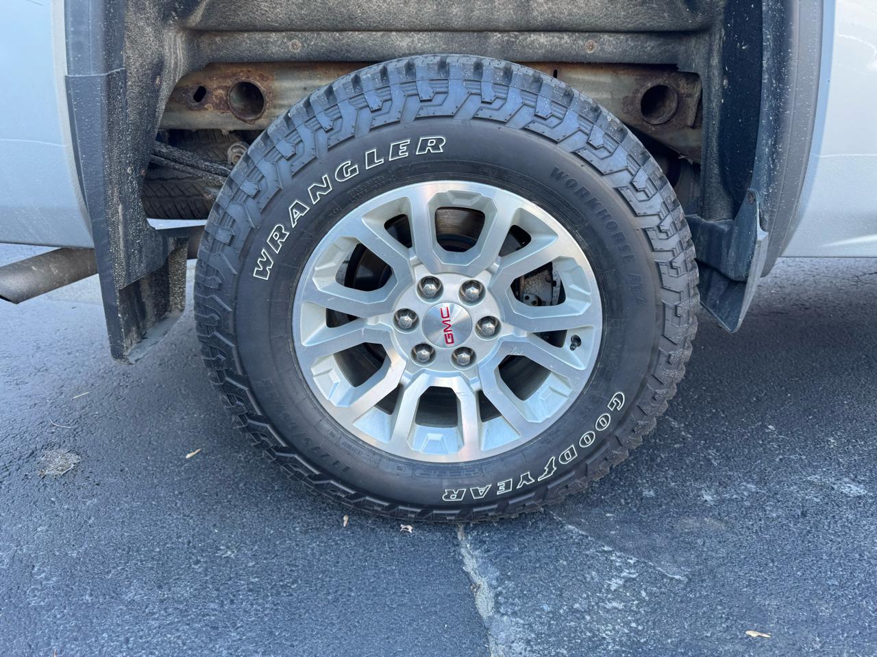 GMC Sierra 1500 4WD Double Cab 143.5" SLE 2018