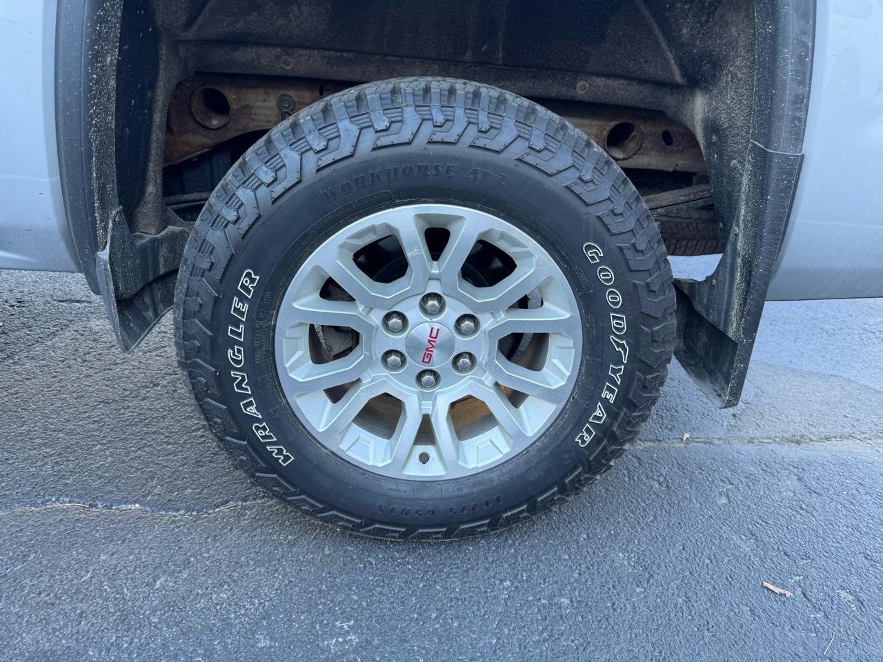 GMC Sierra 1500 4WD Double Cab 143.5" SLE 2018
