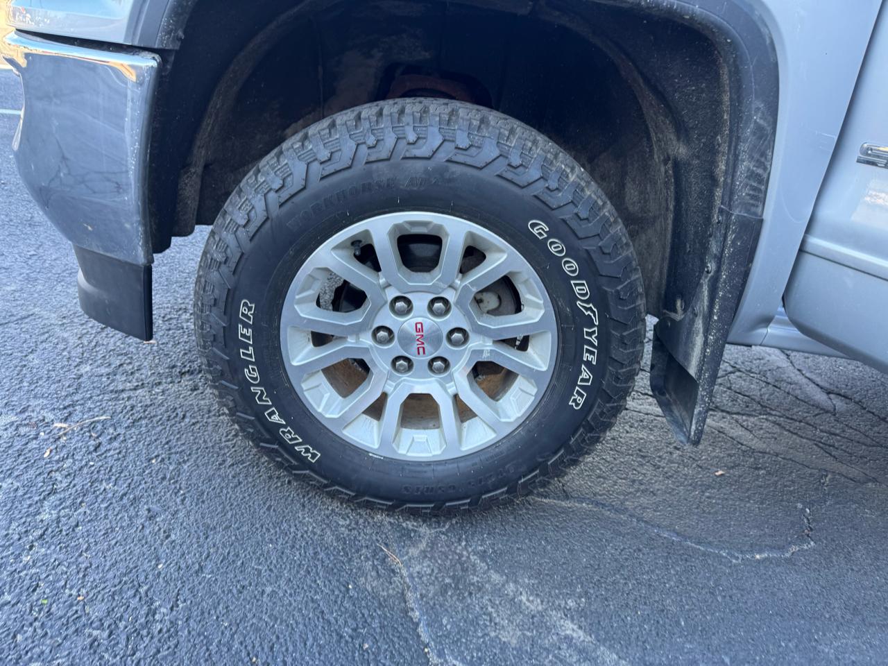 GMC Sierra 1500 4WD Double Cab 143.5" SLE 2018
