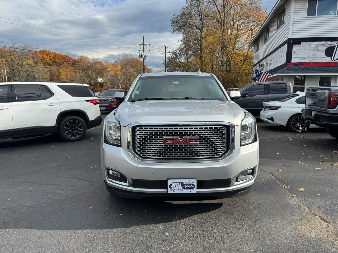 GMC Yukon 4WD 4dr SLT 2017