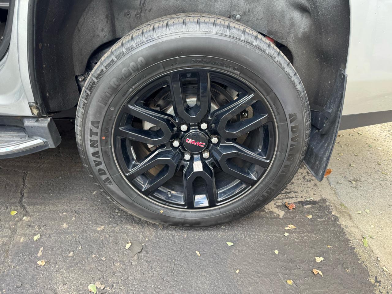 GMC Yukon 4WD 4dr SLT 2017