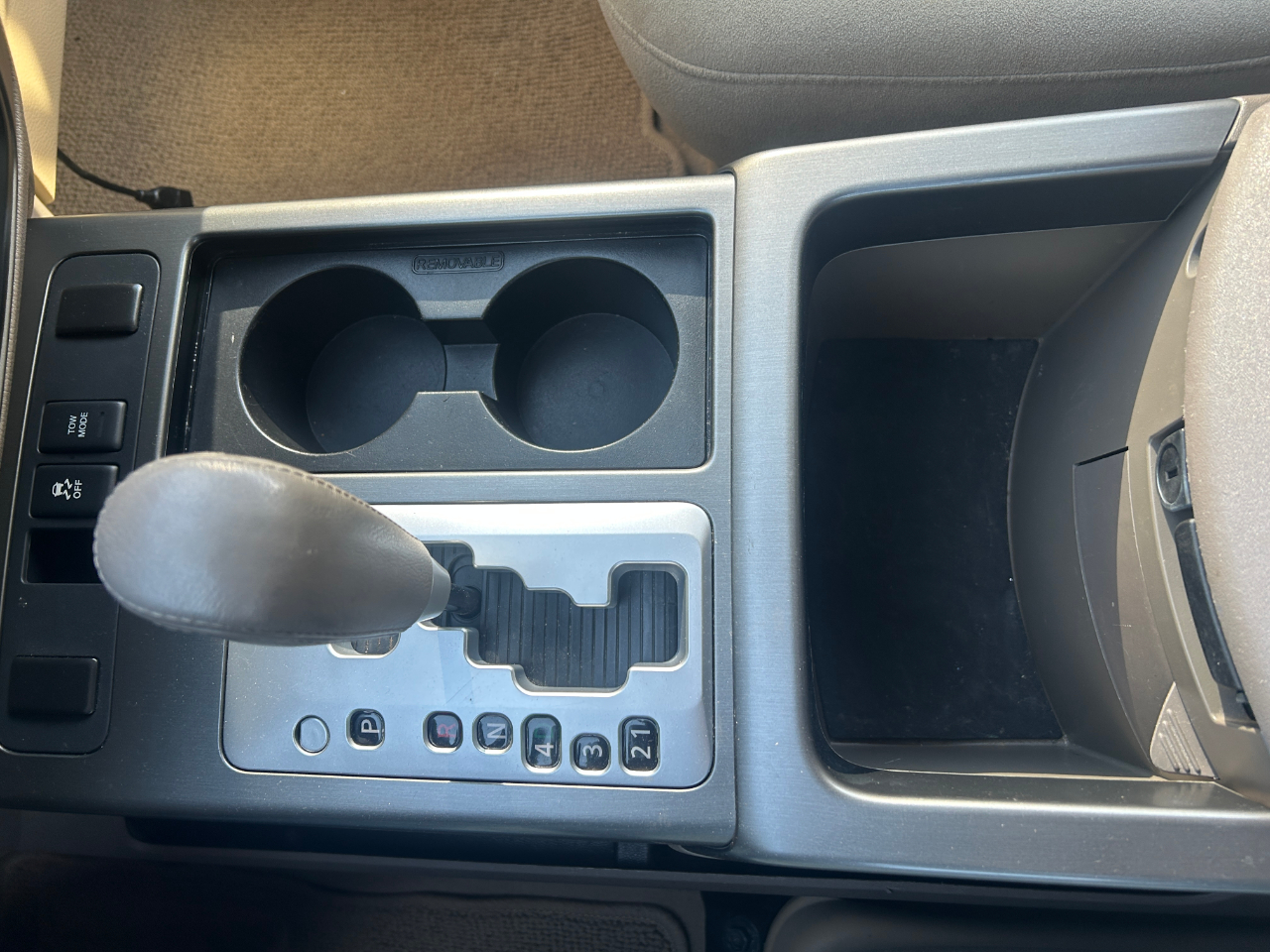 Nissan Armada SV 2WD 2015