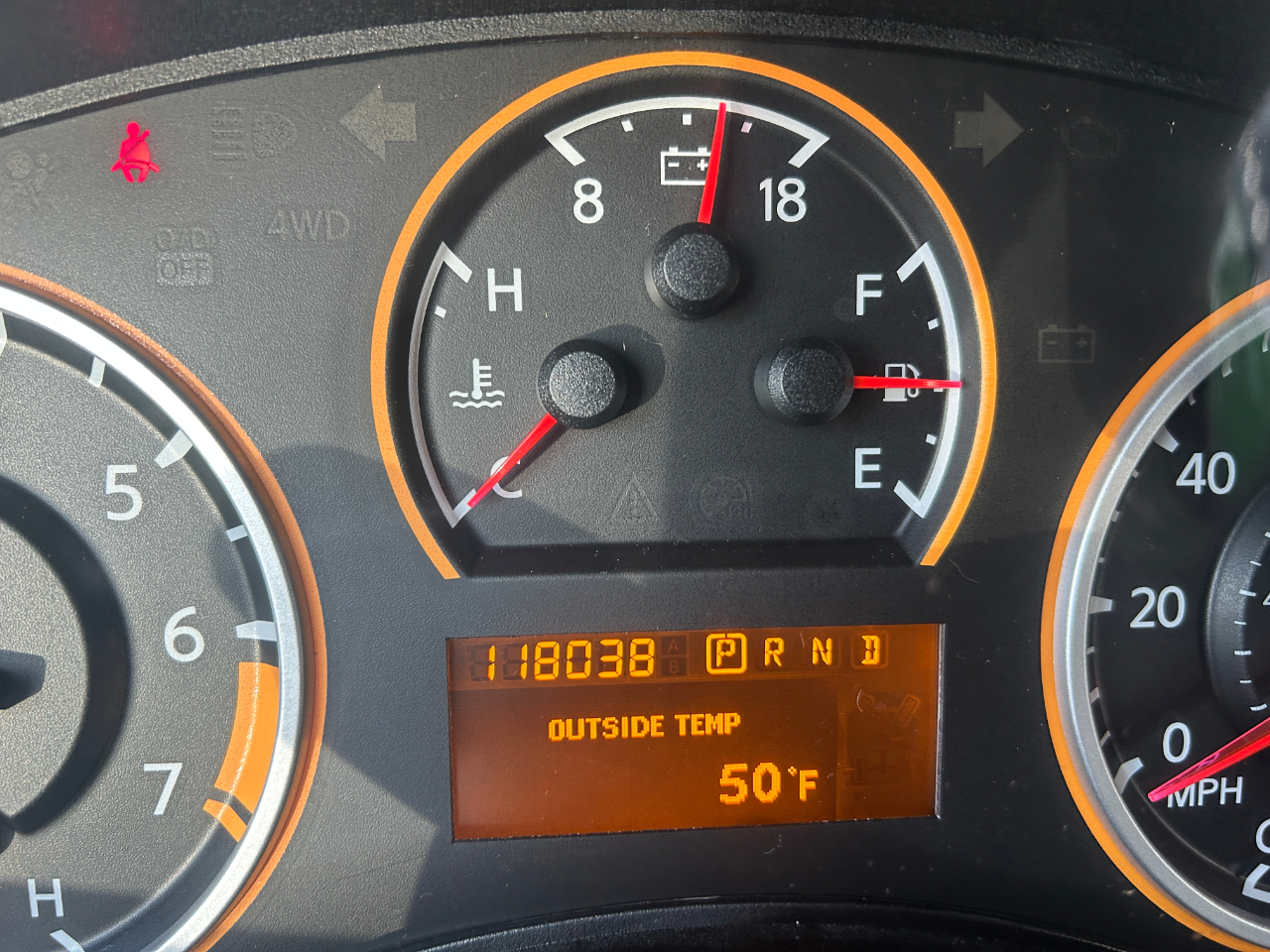 Nissan Armada SV 2WD 2015