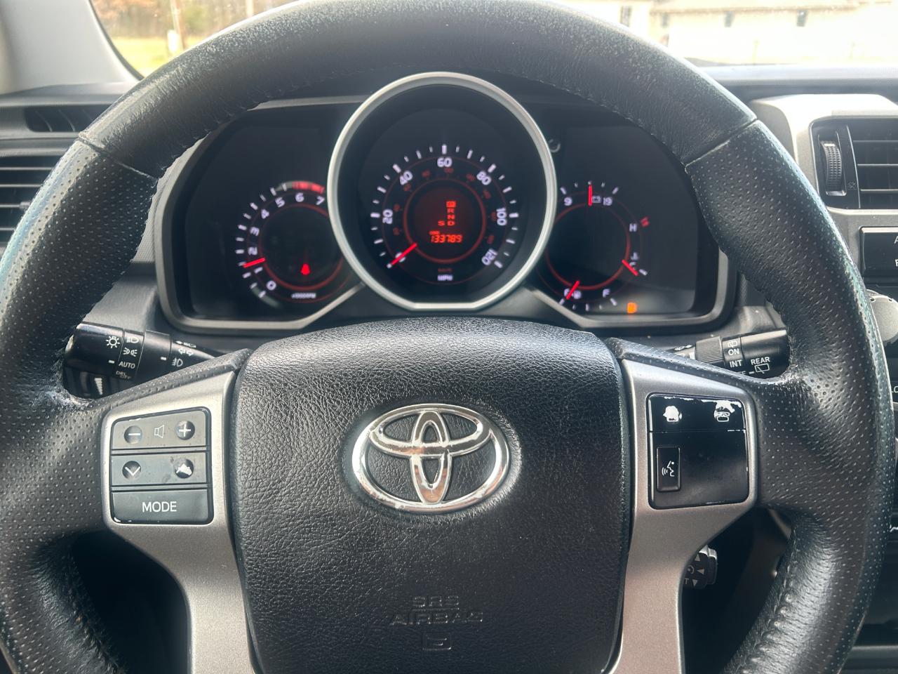 Toyota 4Runner Limited 2012