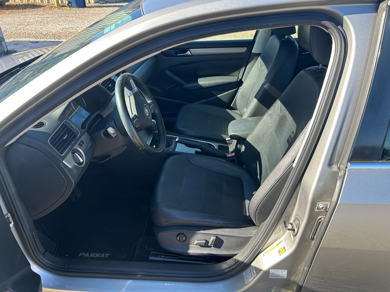 Volkswagen Passat 1.8T SE AT PZEV 2014