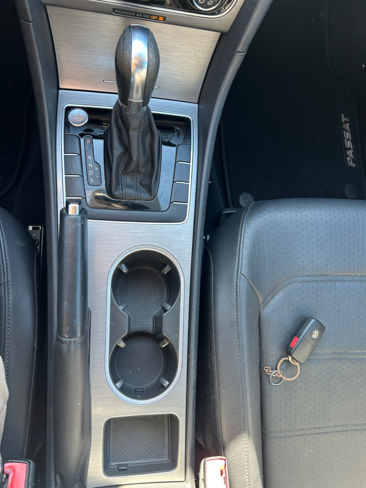 Volkswagen Passat 1.8T SE AT PZEV 2014