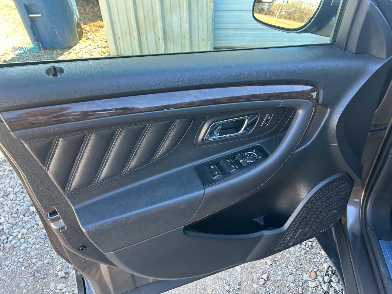 Ford Taurus Limited FWD 2016