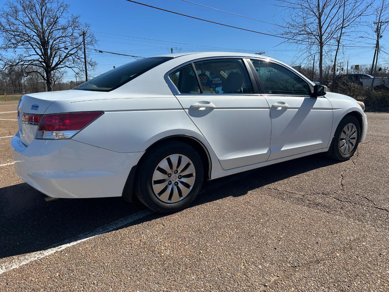 Honda Accord LX sedan AT 2012