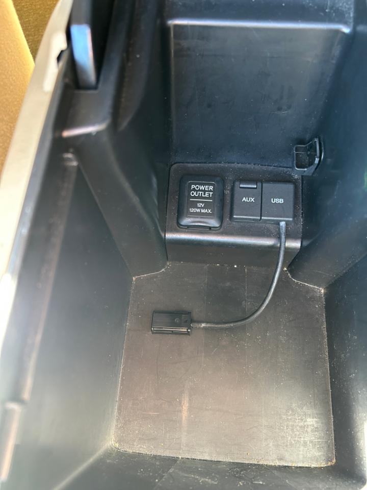 Honda Accord LX sedan AT 2012