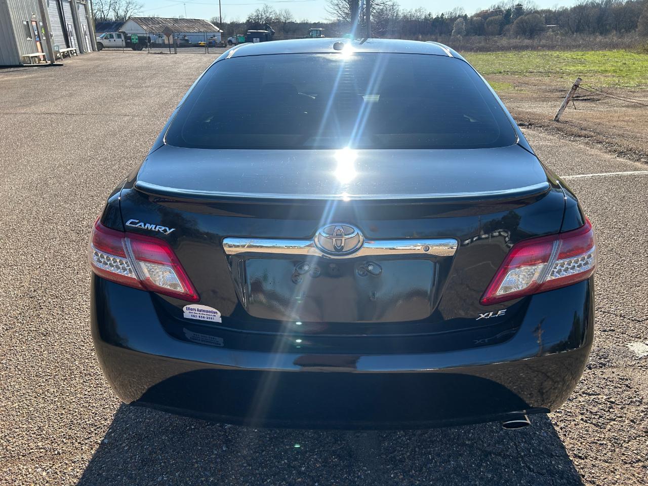 Toyota Camry XLE 4D Sedan 2010