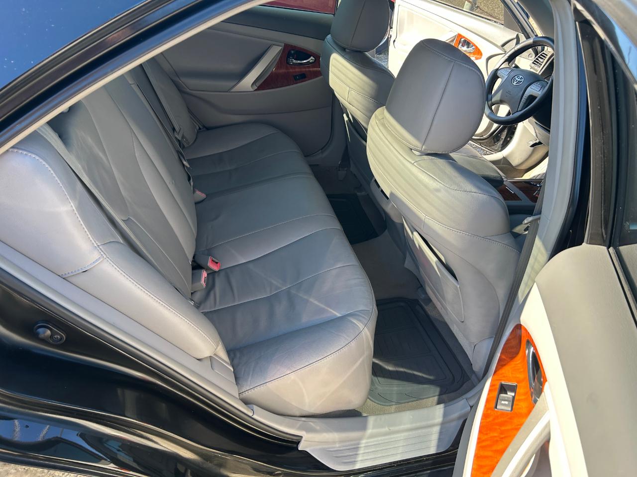 Toyota Camry XLE 4D Sedan 2010