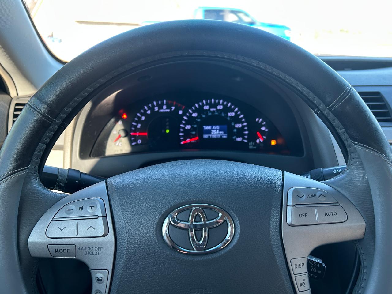 Toyota Camry XLE 4D Sedan 2010