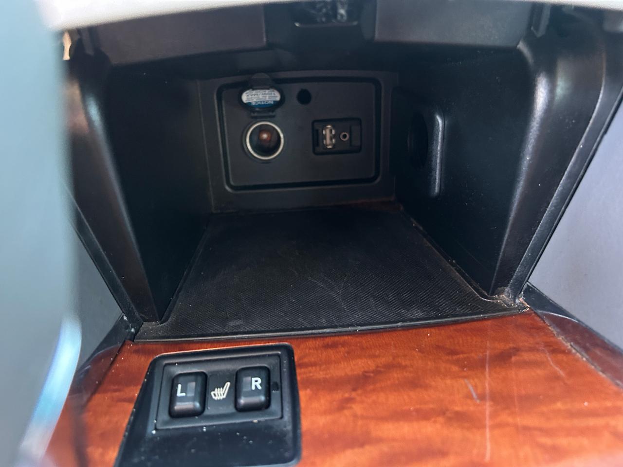 Toyota Camry XLE 4D Sedan 2010